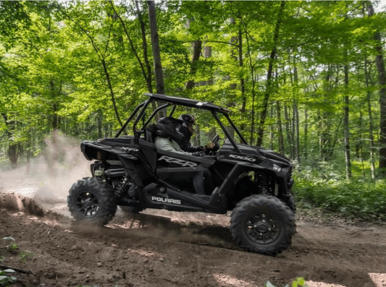 Polaris Rzr xp 1000 side by side at Grant Island Rentals