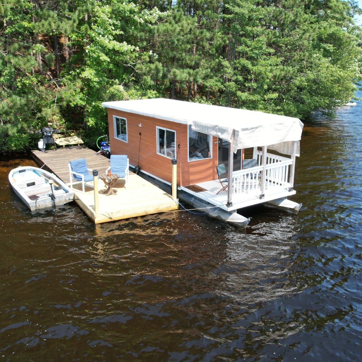 Grant Island House Boat