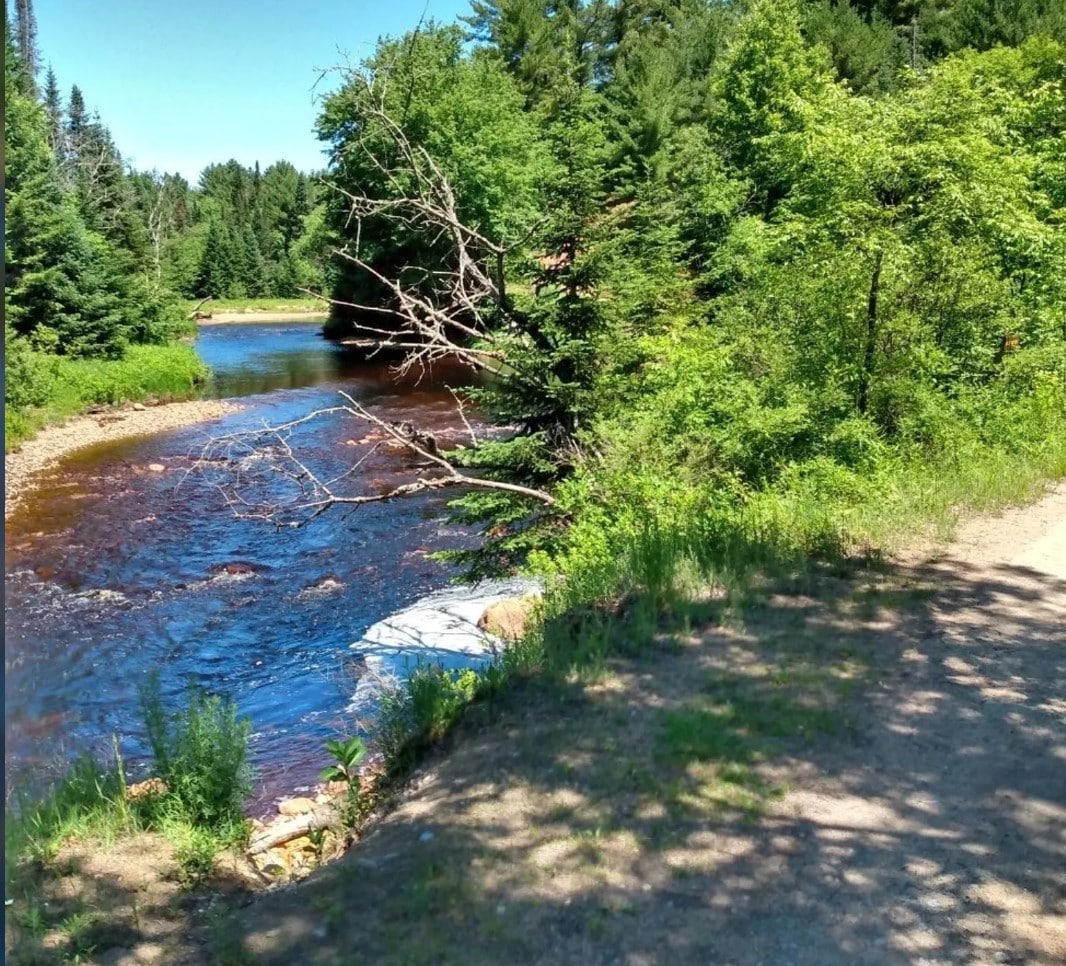 The #1 Best Hiking Trails in Upstate NY for All Skill Levels 7 Chase Creek 2